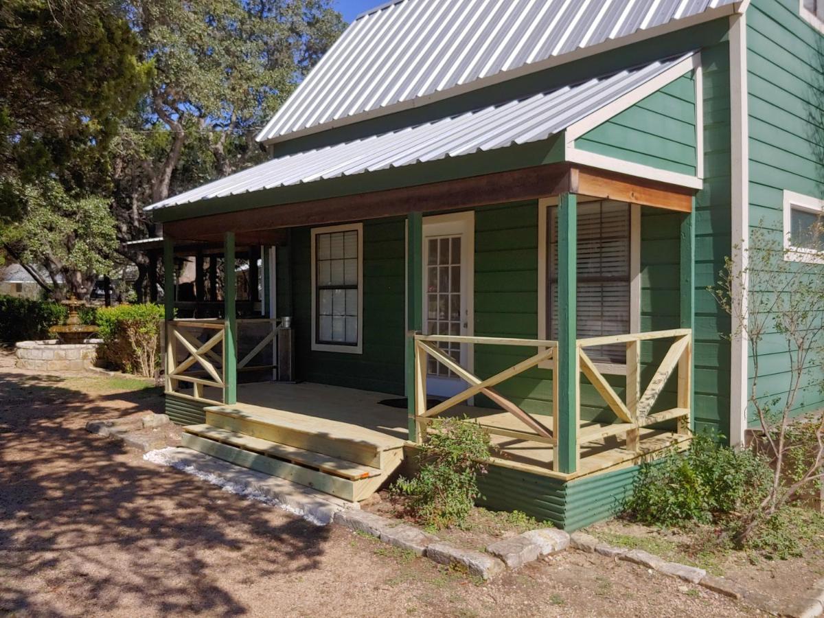 Wimberley Inn & Bar Exterior photo