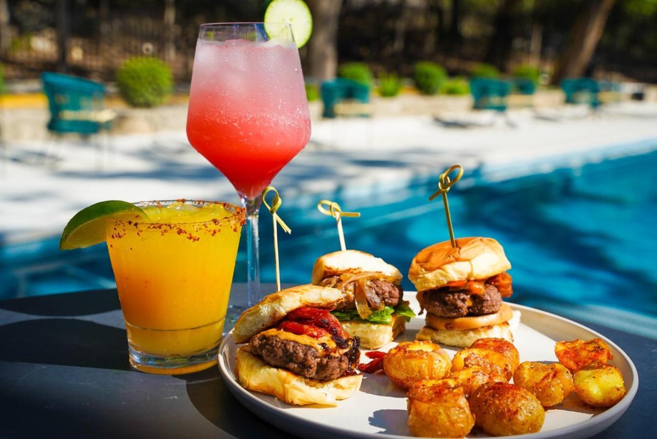 Wimberley Inn & Bar Exterior photo